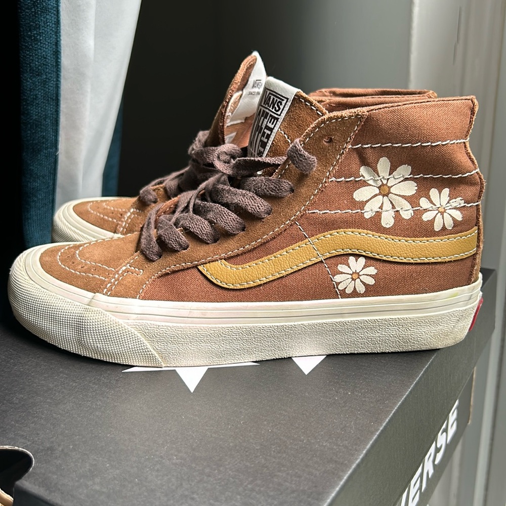 Vans Painted Floral Sk8-Hi 38 Decon VR3 SF Shoe size 6